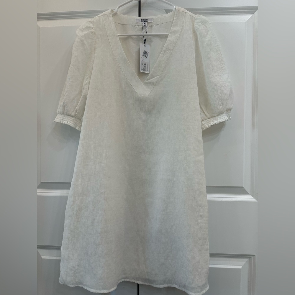 Elegant White/Cream V-Neck Dress BB Dakota, Steve Madden (Size M)